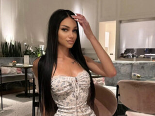 Ilariea-Girl