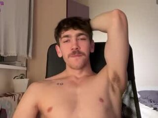 luca_syn