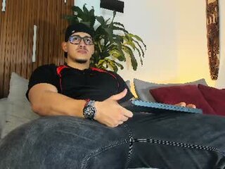 lucasanto_